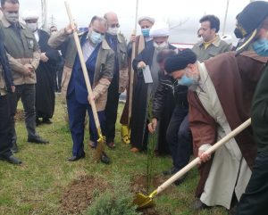 غرس ۱۶۰ اصله نهال بنام سردار رشید وطن، سپهبد شهید حاج قاسم سلیمانی و حدود یکصد و شصت شهید روحانی گیلان در حوزه ی امیرالمومنین رشت