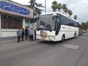 دلباختگان فرهنگ ایثار و شهادت امروز در قالب کاروان راهیان نور، عازم مناطق عملیاتی غرب کشور شدند.