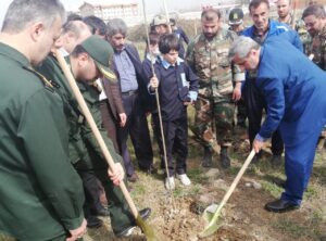 آغاز عملیات کاشت ۸ میلیون اصله درخت در گیلان در راستای اجرای طرح ملی کاشت یک میلیارد اصله درخت در کشور، صبح امروز در مرکز فرهنگی و باغ موزه ی دفاع مقدس گیلان