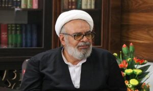 صادقی: انتخابات یکی از دستاوردهای انقلاب اسلامی و‌ نشانه ی بارزی از مردم سالاری دینی ست.