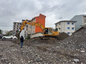 بیش از ۹۵ درصد املاک واقع در مسیر سعدی به سرگل رشت تخریب شد ؛ گامی اساسی در جهت بازگشایی هرچه سریعتر این مسیر