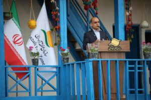 حق شناس: فرهنگ و تولید، دو بال توسعه متوازن در گیلان هستند.