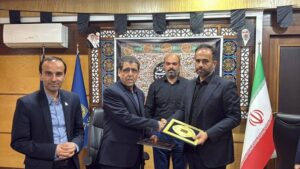 قرارداد سرمایه گذاری ساخت رستوران و کشتی دریایی در تالاب عینک منعقد شد.